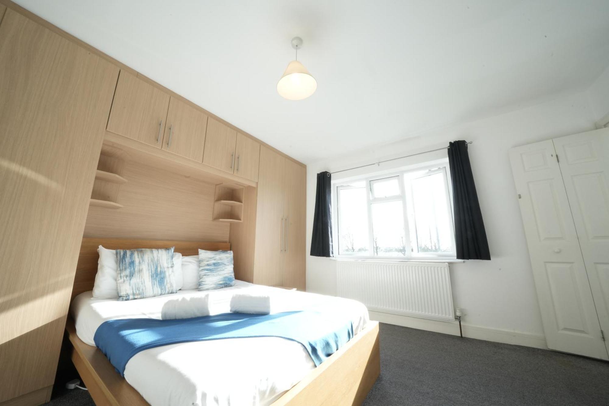 Great Airport Sleep Apartment Harmondsworth ภายนอก รูปภาพ
