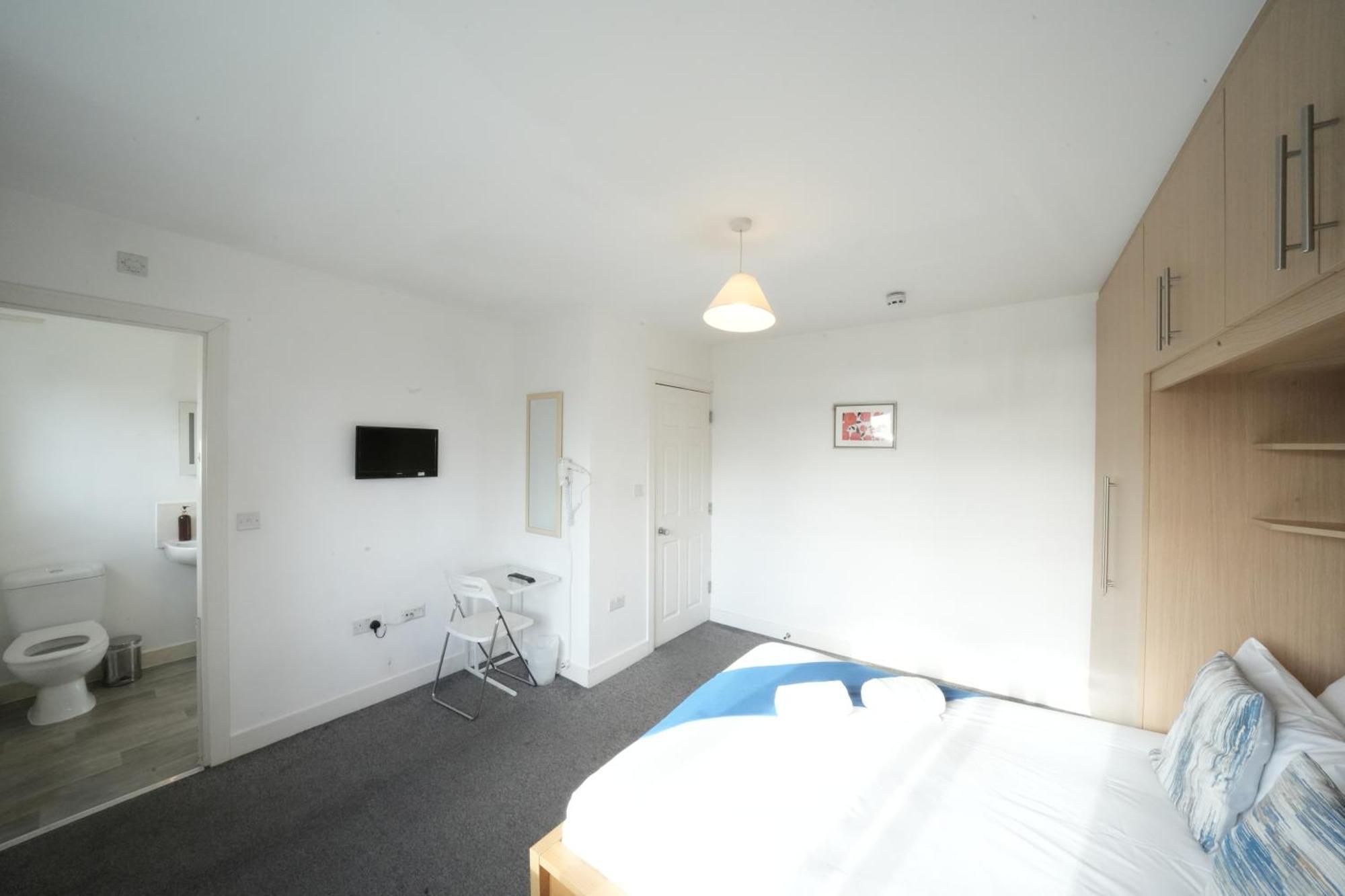 Great Airport Sleep Apartment Harmondsworth ภายนอก รูปภาพ