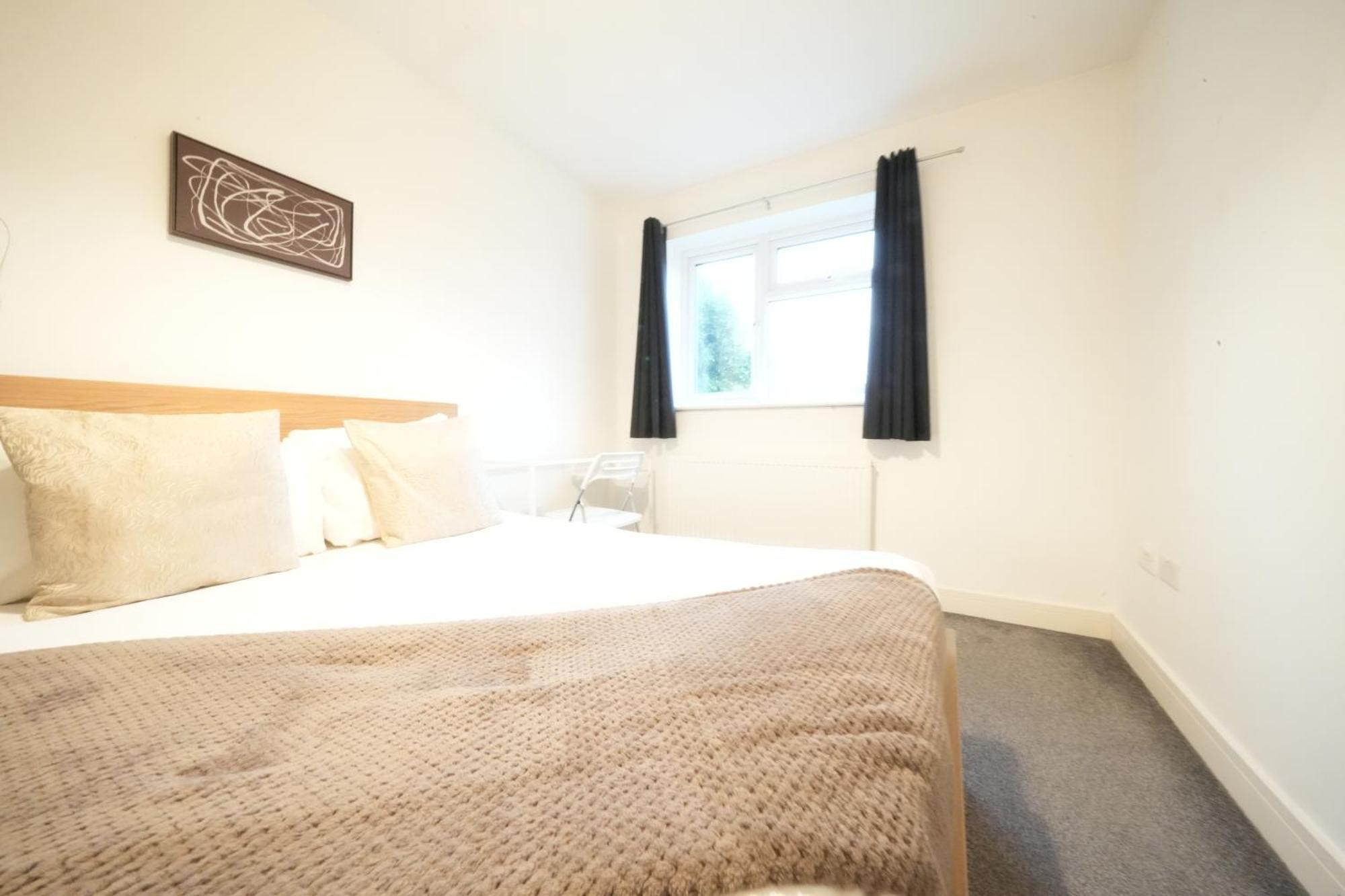 Great Airport Sleep Apartment Harmondsworth ภายนอก รูปภาพ