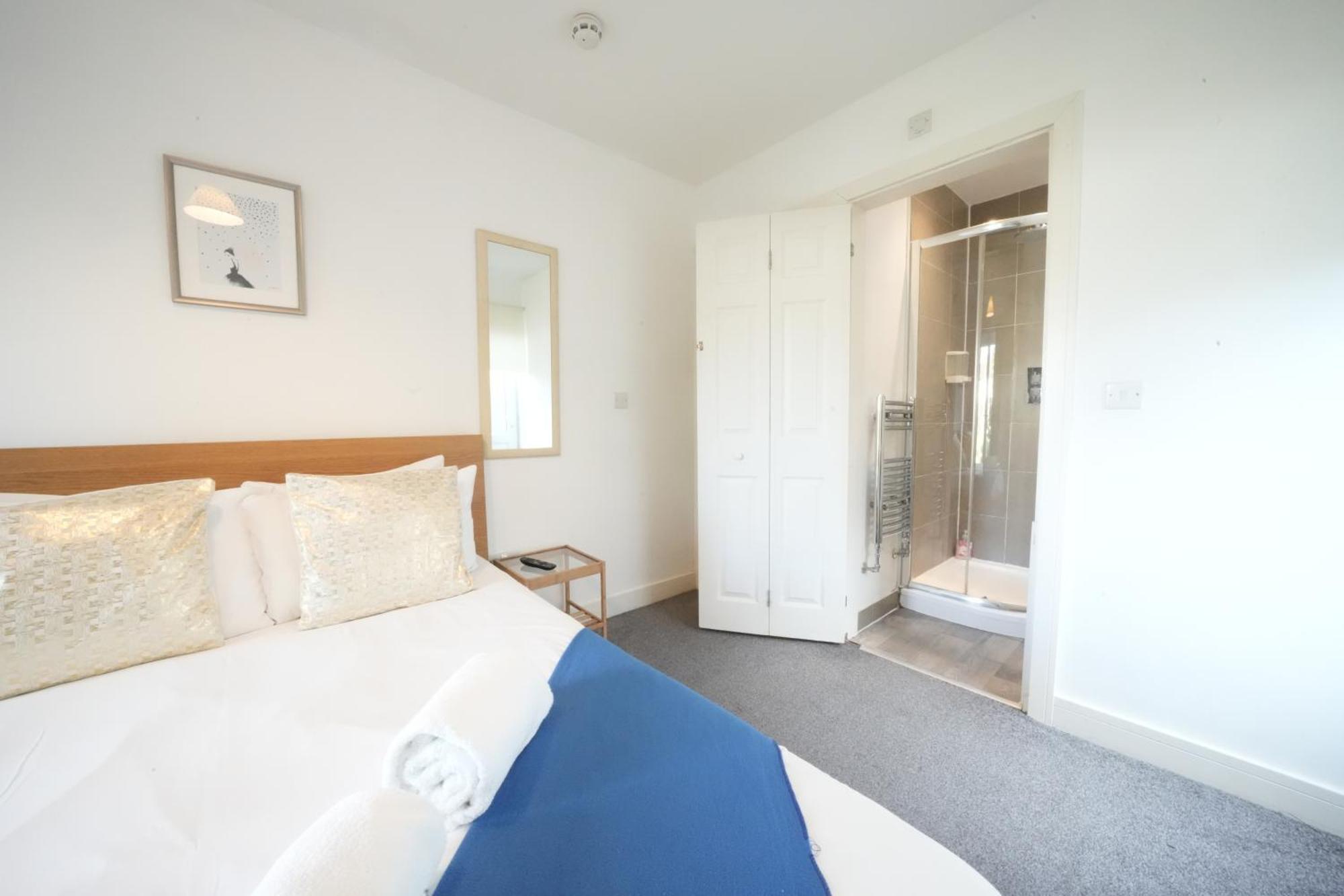 Great Airport Sleep Apartment Harmondsworth ภายนอก รูปภาพ