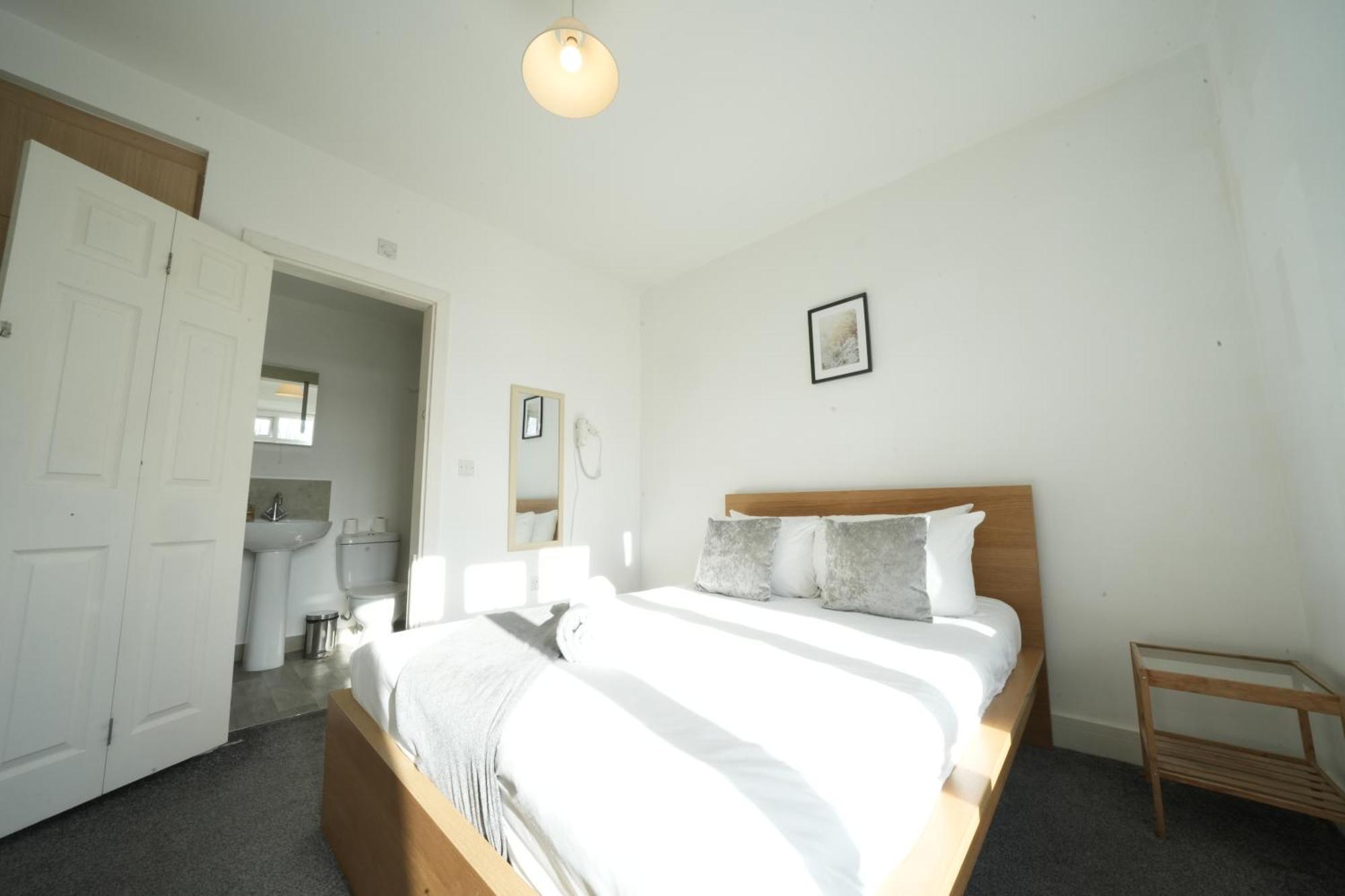 Great Airport Sleep Apartment Harmondsworth ภายนอก รูปภาพ